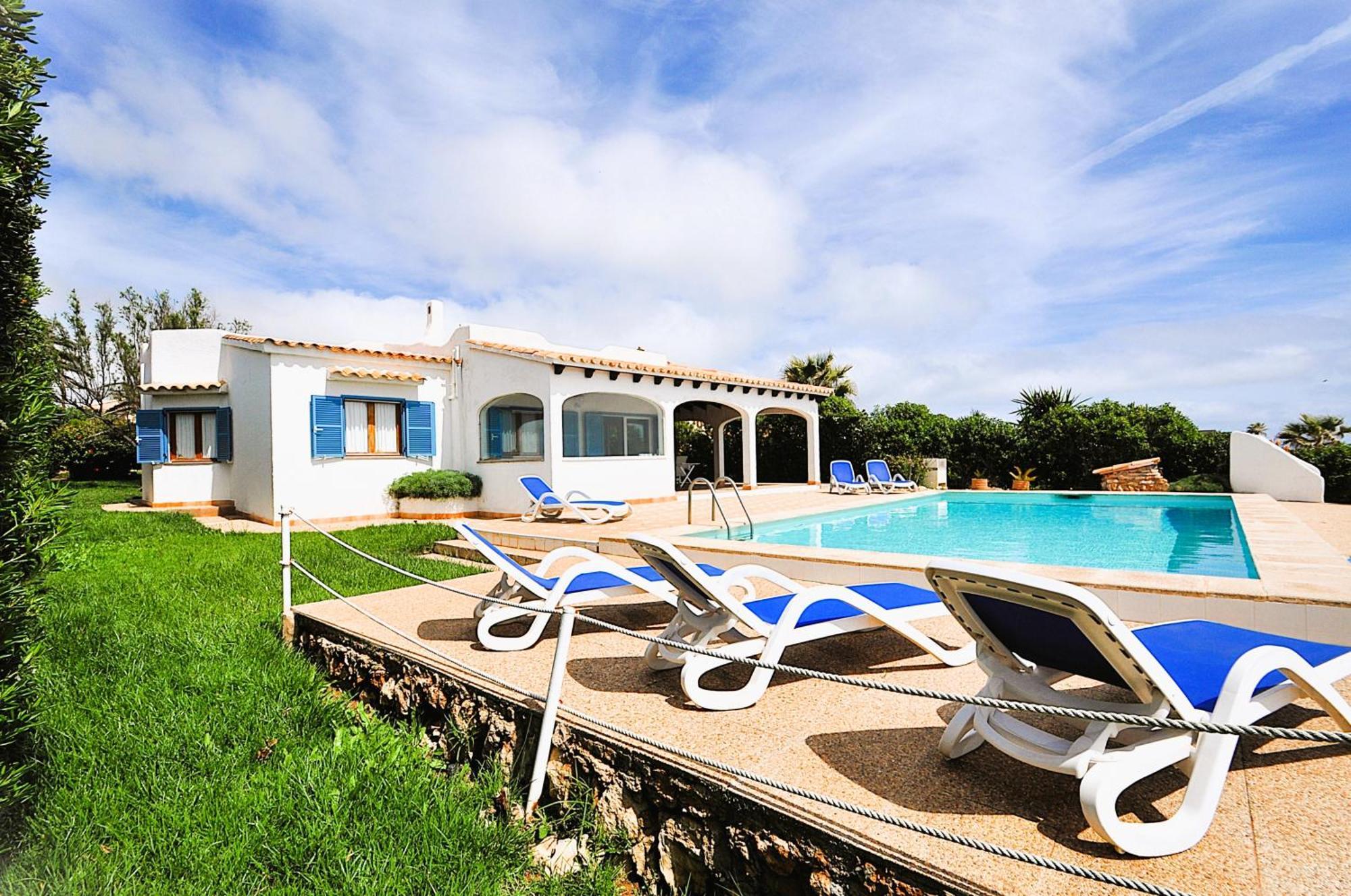VILLA HELIOS Villa en Cala Pi con vistas despejadas Exterior foto