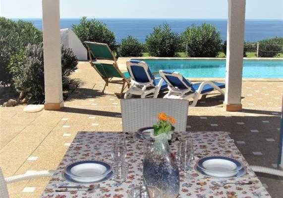 VILLA HELIOS Villa en Cala Pi con vistas despejadas Exterior foto